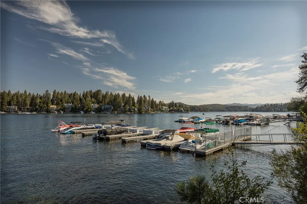 366 Lake Resort Lake Arrowhead, CA 92352