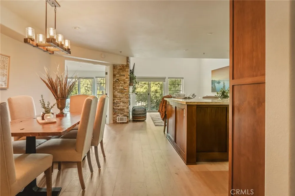 366 Lake Resort Lake Arrowhead, CA 92352