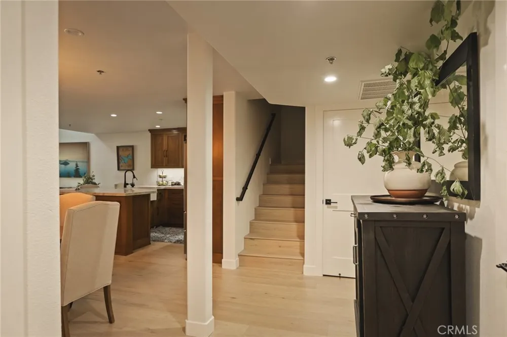 366 Lake Resort Lake Arrowhead, CA 92352