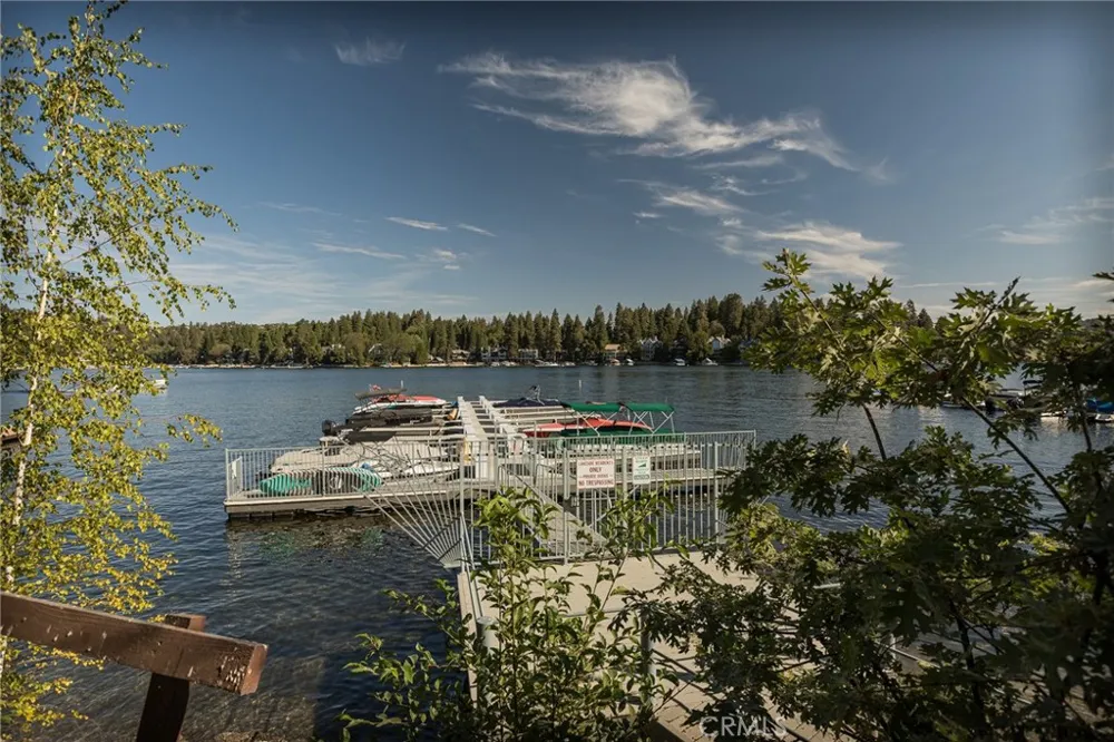 366 Lake Resort Lake Arrowhead, CA 92352