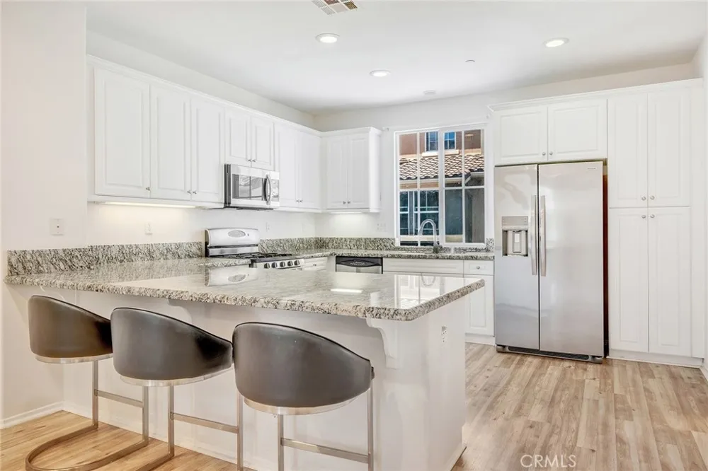 6366 Estrela Eastvale, CA 91752