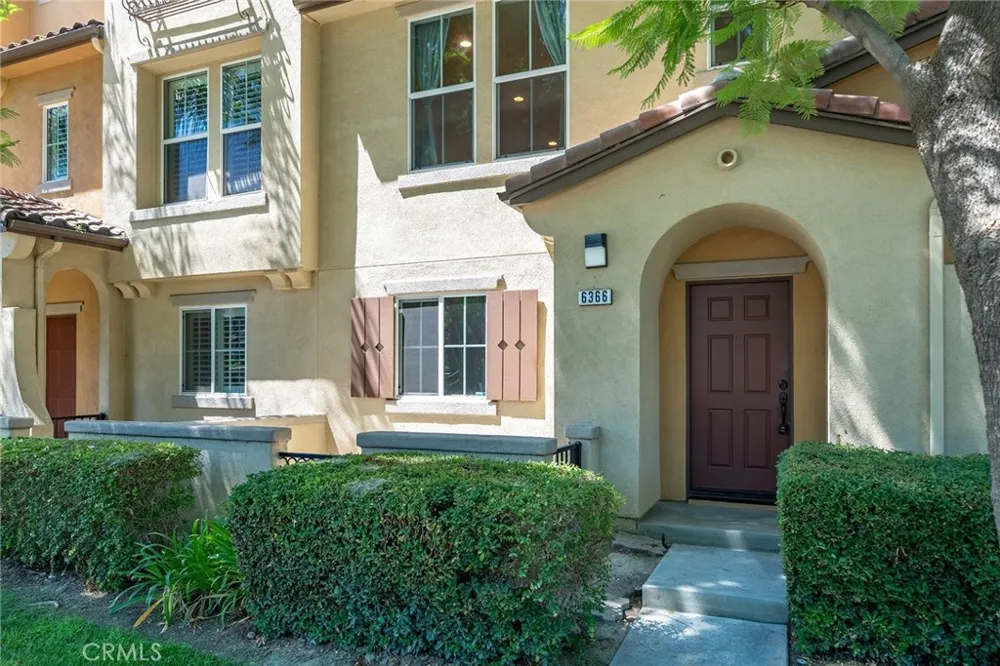 6366 Estrela Eastvale, CA 91752