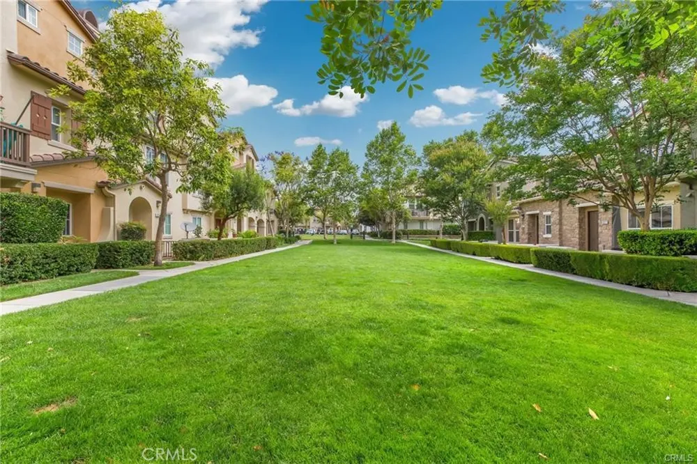 6366 Estrela Eastvale, CA 91752