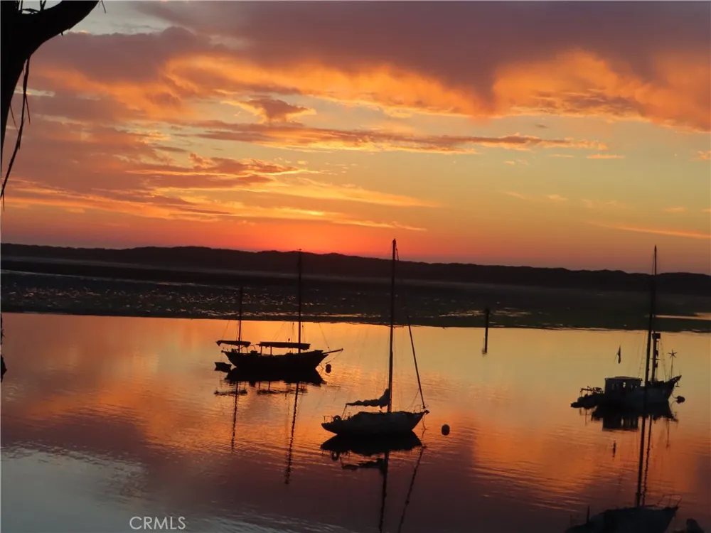 735 Piney Way Morro Bay, CA 93442