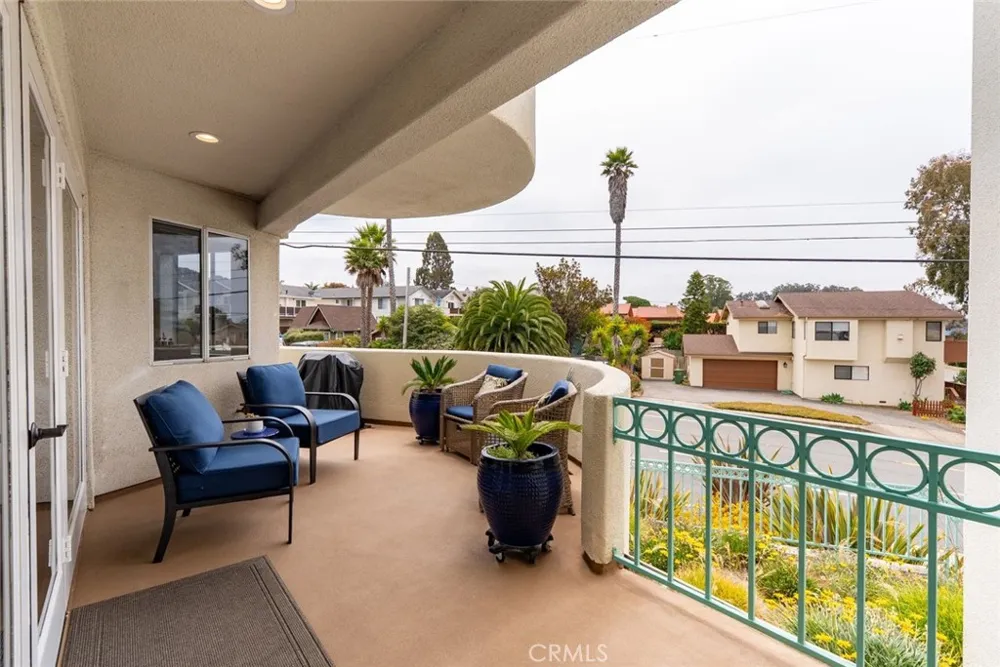 735 Piney Way Morro Bay, CA 93442