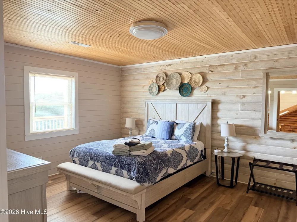 107 Bryan Street #East Emerald Isle, NC 28594