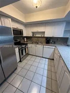 10641 SW 113th Pl #76W Miami, FL 33176
