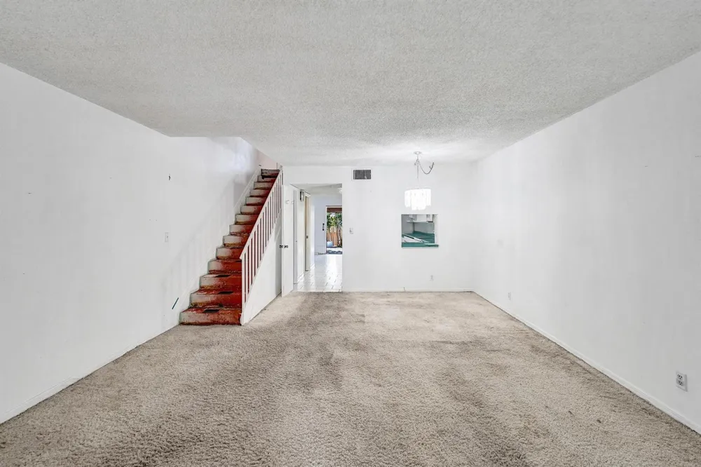 5555 Ocean Boulevard #17 Lauderdale By The Sea, FL 33308