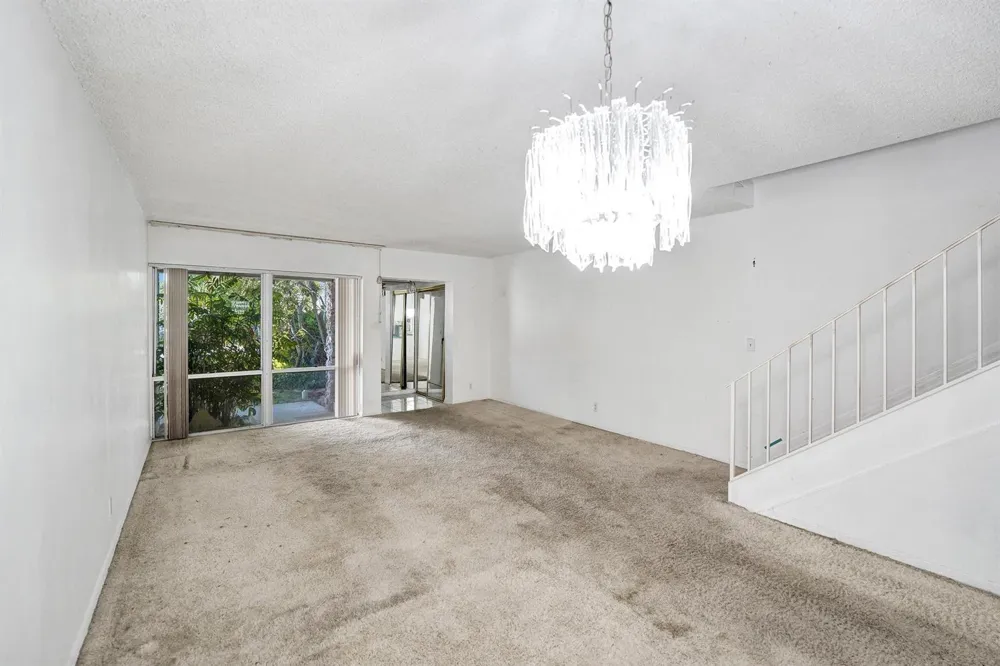 5555 Ocean Boulevard #17 Lauderdale By The Sea, FL 33308