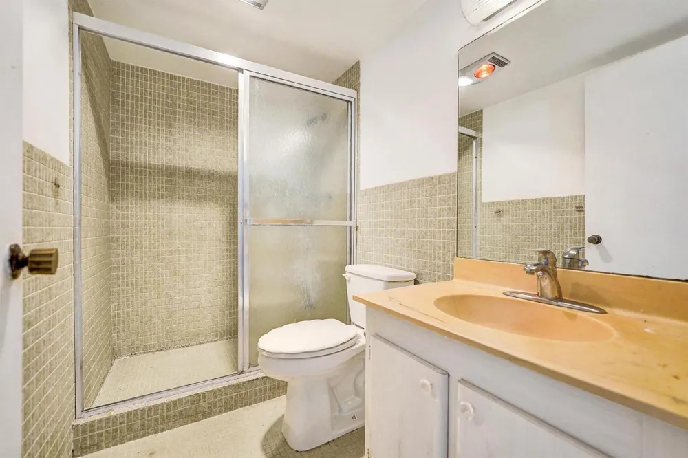 5555 Ocean Boulevard #17 Lauderdale By The Sea, FL 33308
