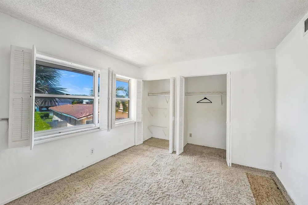 5555 Ocean Boulevard #17 Lauderdale By The Sea, FL 33308
