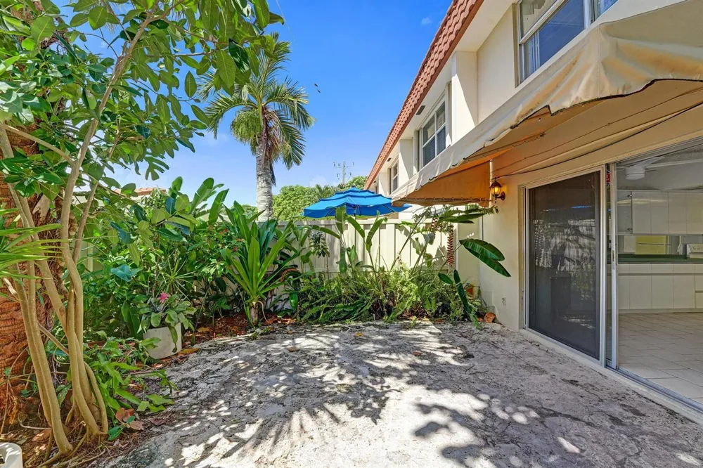 5555 Ocean Boulevard #17 Lauderdale By The Sea, FL 33308