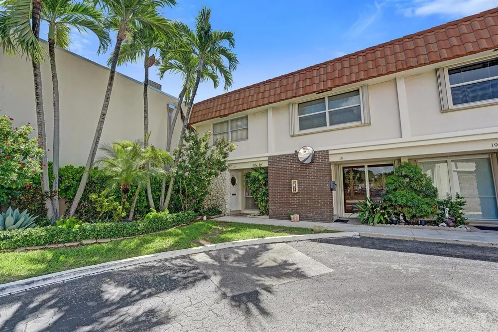 5555 Ocean Boulevard #17 Lauderdale By The Sea, FL 33308