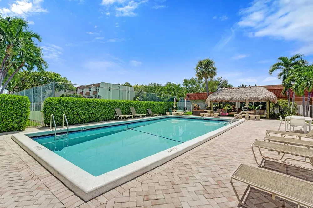 5555 Ocean Boulevard #17 Lauderdale By The Sea, FL 33308