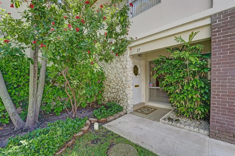 5555 Ocean Boulevard #17 Lauderdale By The Sea, FL 33308