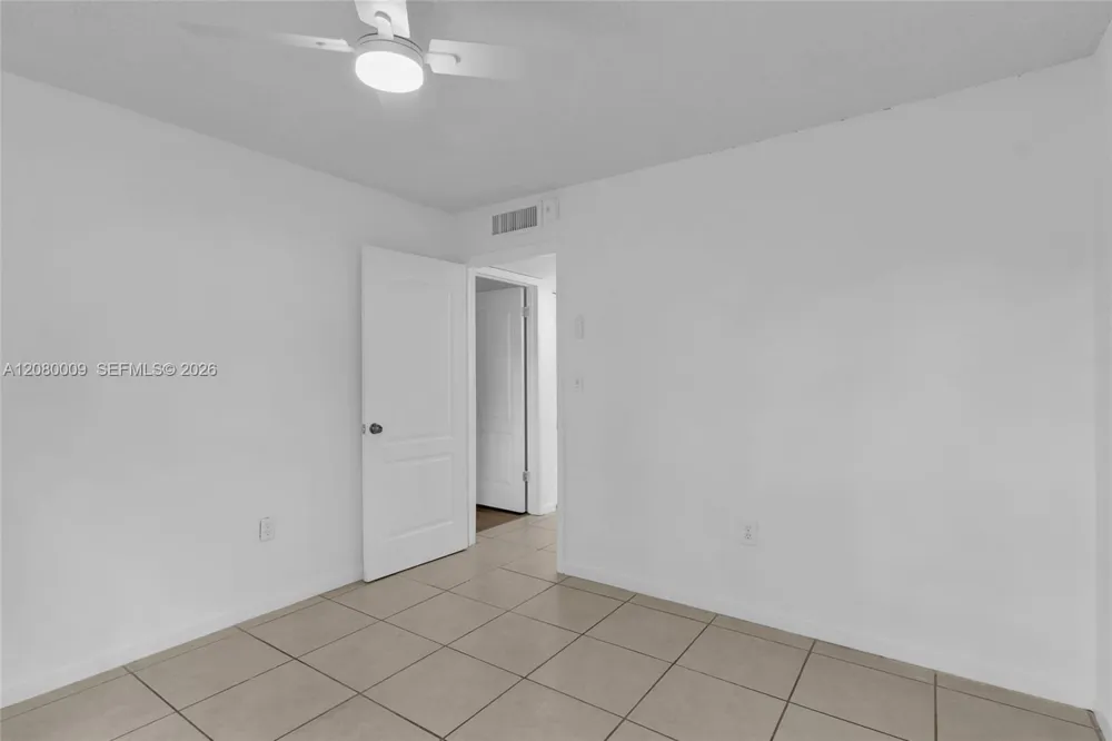7100 Fairway Dr #K11 Miami Lakes, FL 33014