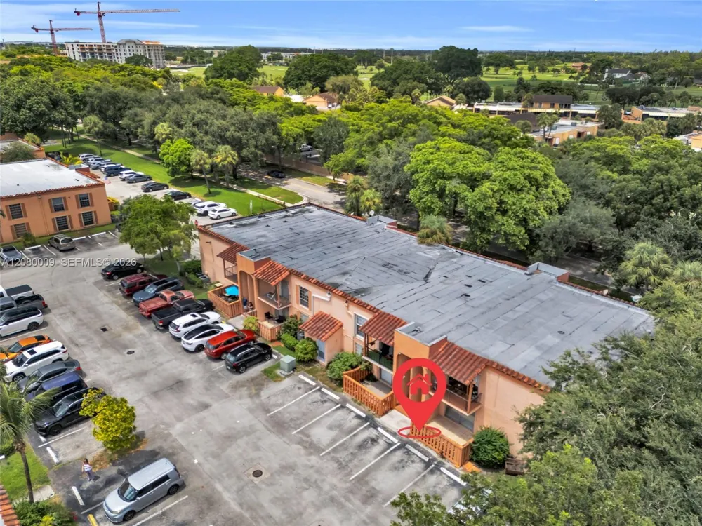 7100 Fairway Dr #K11 Miami Lakes, FL 33014