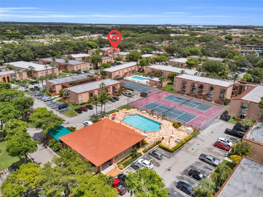 7100 Fairway Dr #K11 Miami Lakes, FL 33014