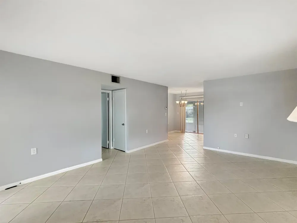 3154 Meridian Way S #6 Palm Beach Gardens, FL 33410