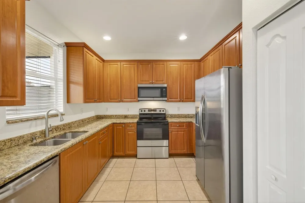 7029 AMBROSIA LANE #606 Naples, FL 34119