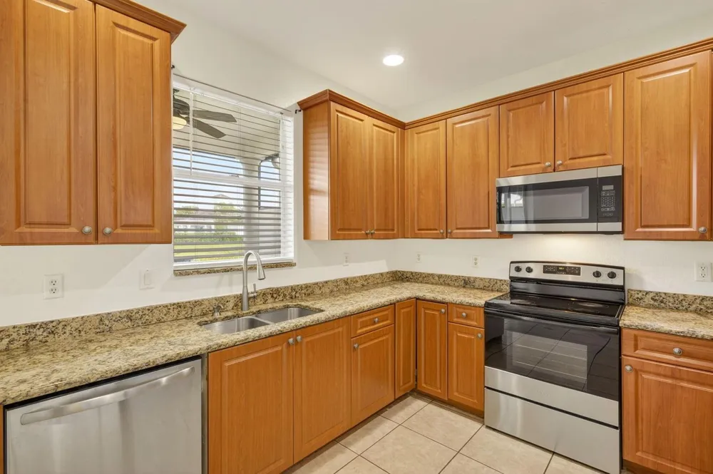 7029 AMBROSIA LANE #606 Naples, FL 34119