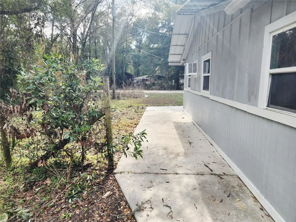 8150 SW 80TH TRAIL Trenton, FL 32693