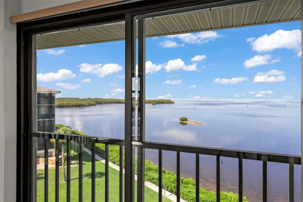 8251 BRENT STREET #941 Port Richey, FL 34668
