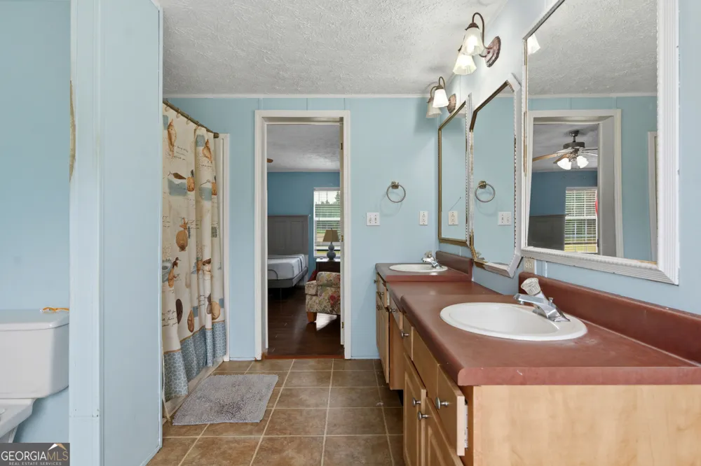 304 Oscar DR Sandersville, GA 31082