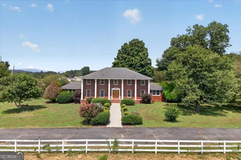 195 River ST
