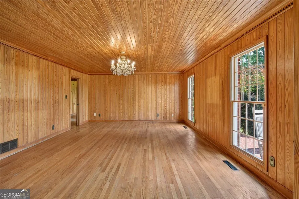 195 River ST Ellijay, GA 30540