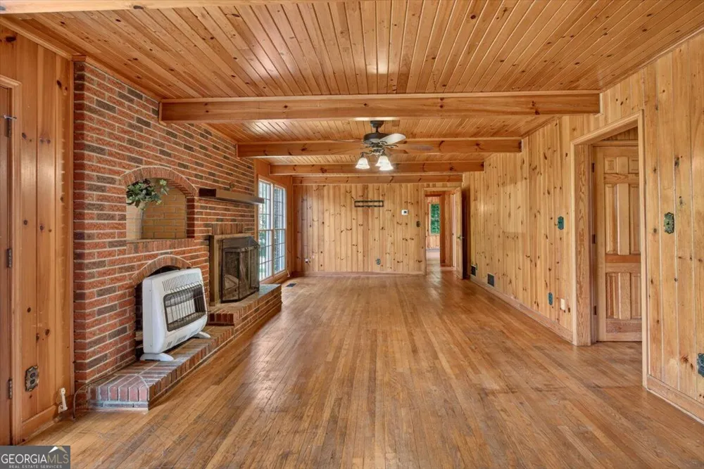 195 River ST Ellijay, GA 30540