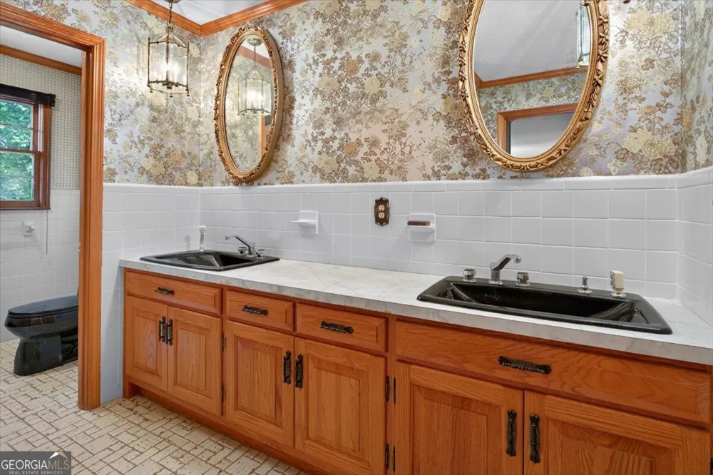 195 River ST Ellijay, GA 30540