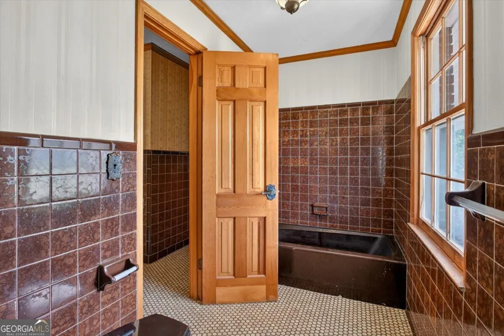 195 River ST Ellijay, GA 30540