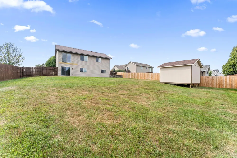 1704 Jefferson Street S Cambridge, MN 55008