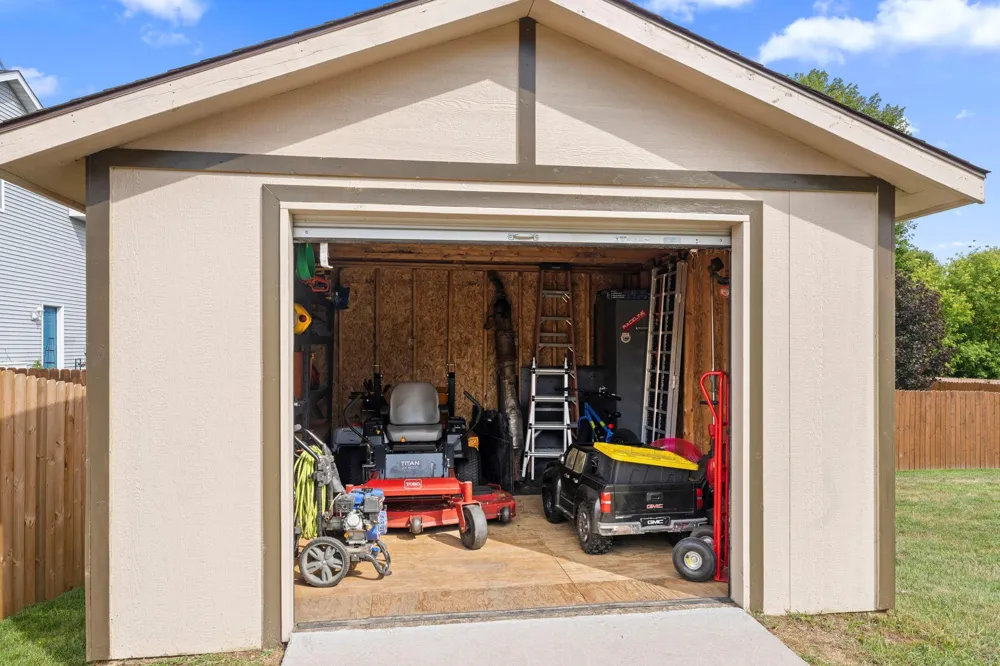 1704 Jefferson Street S Cambridge, MN 55008