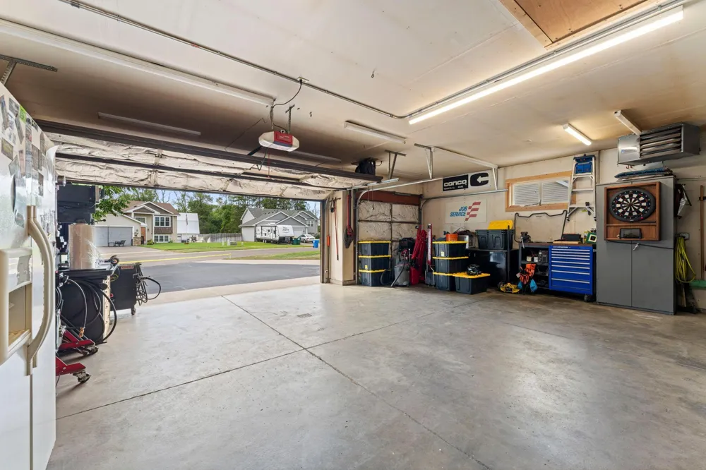 1704 Jefferson Street S Cambridge, MN 55008
