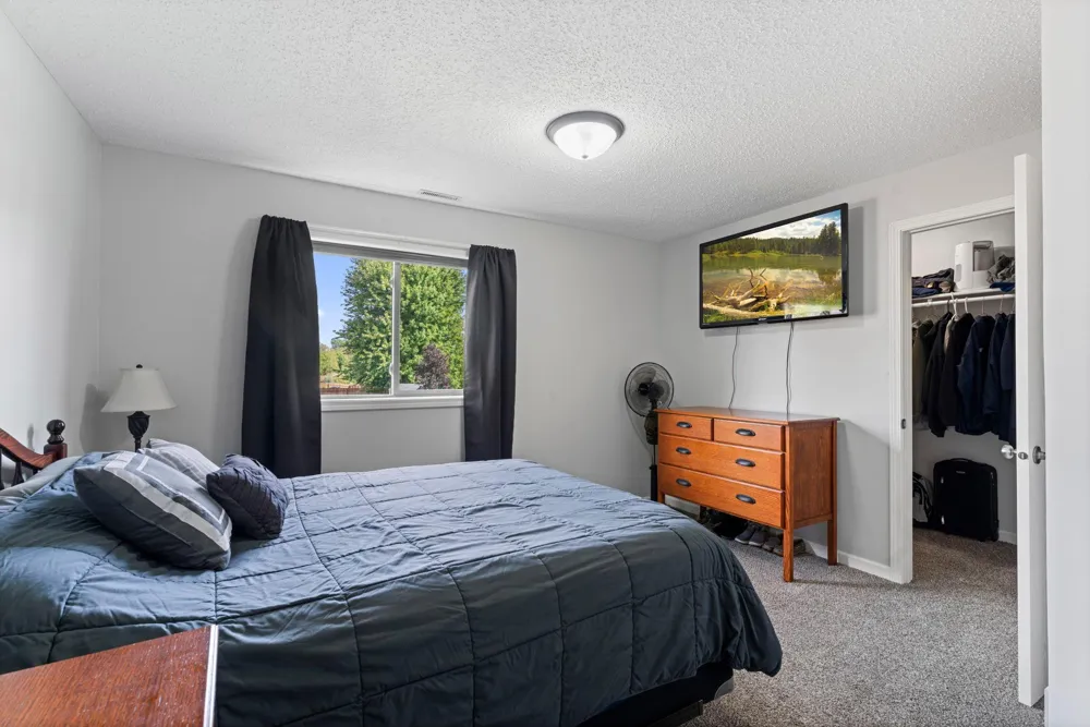 1704 Jefferson Street S Cambridge, MN 55008