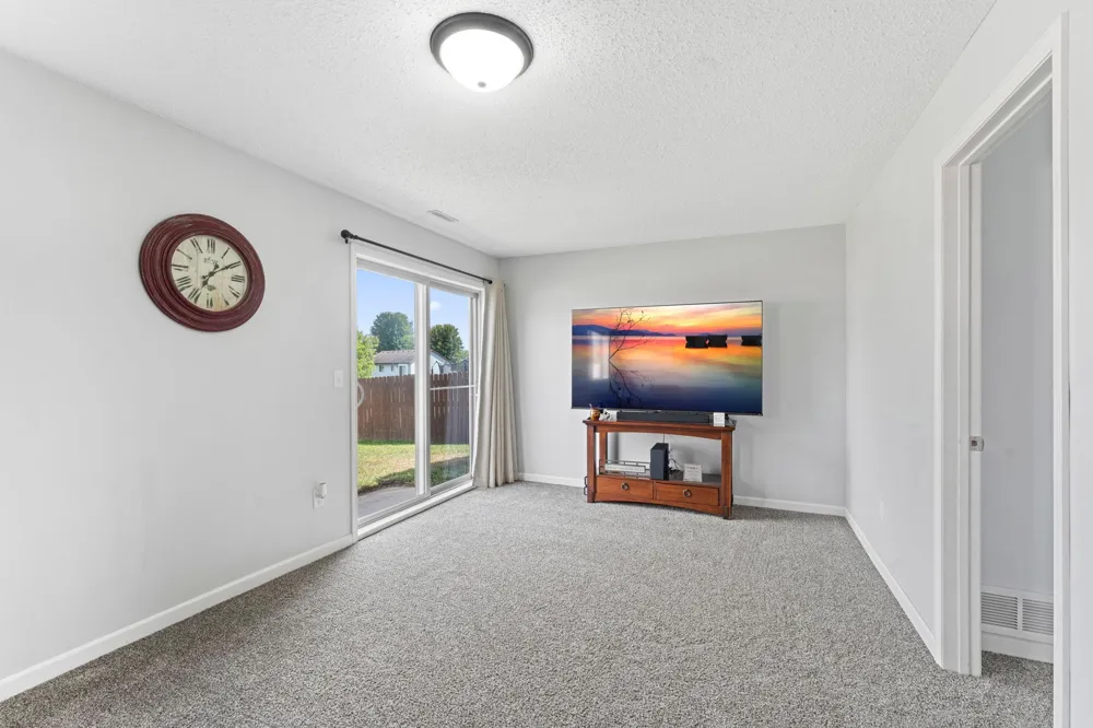 1704 Jefferson Street S Cambridge, MN 55008
