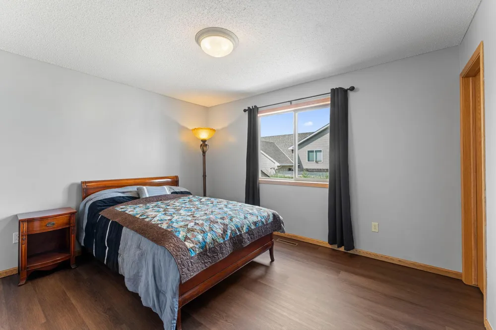 1704 Jefferson Street S Cambridge, MN 55008