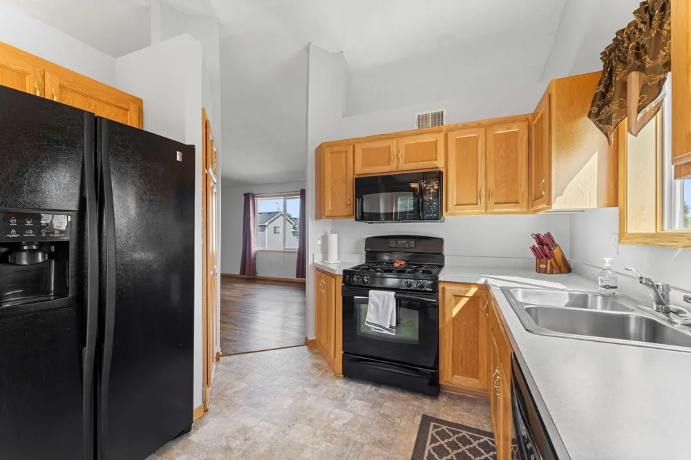 1704 Jefferson Street S Cambridge, MN 55008