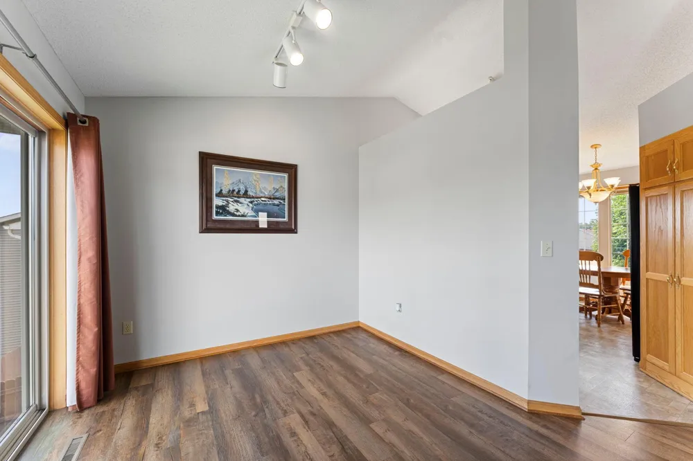 1704 Jefferson Street S Cambridge, MN 55008