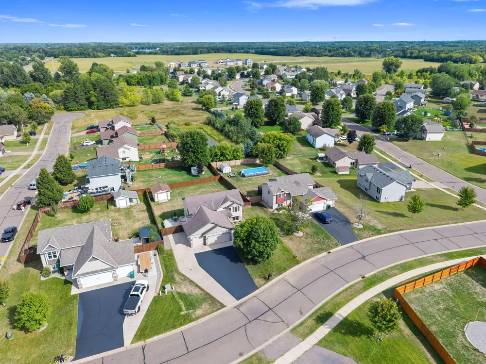 1704 Jefferson Street S Cambridge, MN 55008