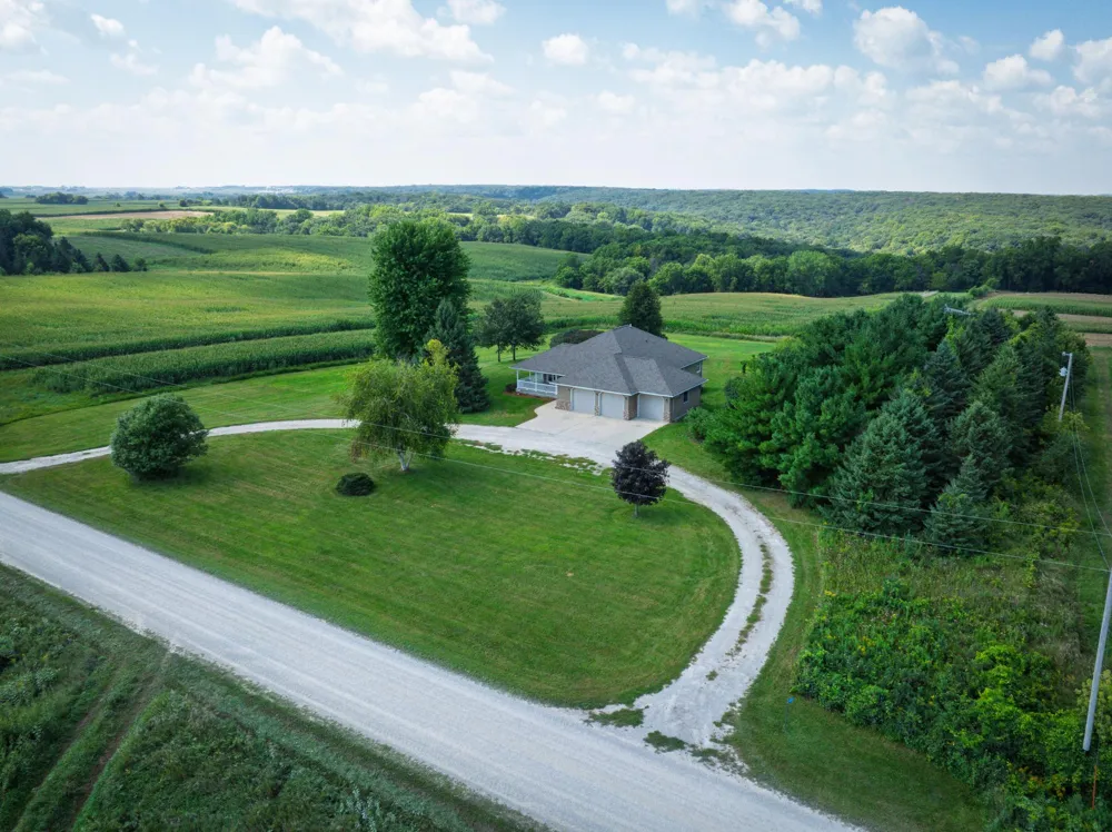 19665 Killdeer Road Preston, MN 55965