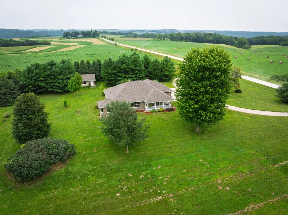 19665 Killdeer Road Preston, MN 55965