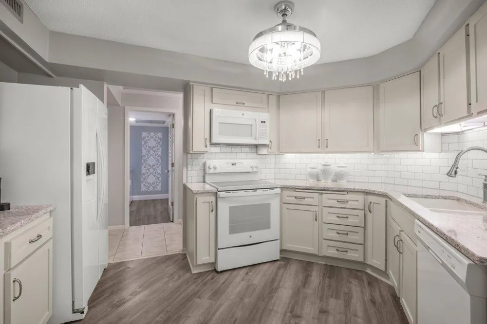 14501 Atrium Way #225 Minnetonka, MN 55345