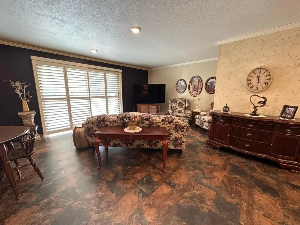 530 6th Avenue W #3 West Fargo, ND 58078