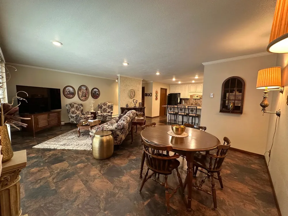 530 6th Avenue W #3 West Fargo, ND 58078