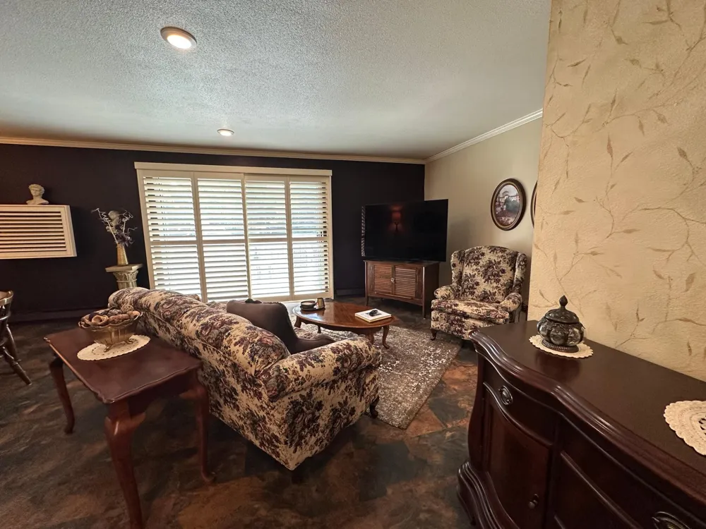 530 6th Avenue W #3 West Fargo, ND 58078