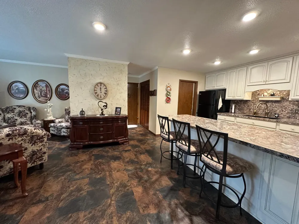 530 6th Avenue W #3 West Fargo, ND 58078