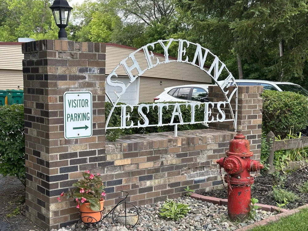 530 6th Avenue W #3 West Fargo, ND 58078